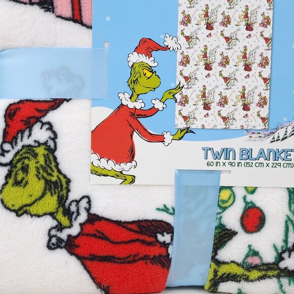 Dr. Seuss The Grinch Oversized Plush Throw Blanket 60X90" Twin Christmas Sally - Picture 5 of 10